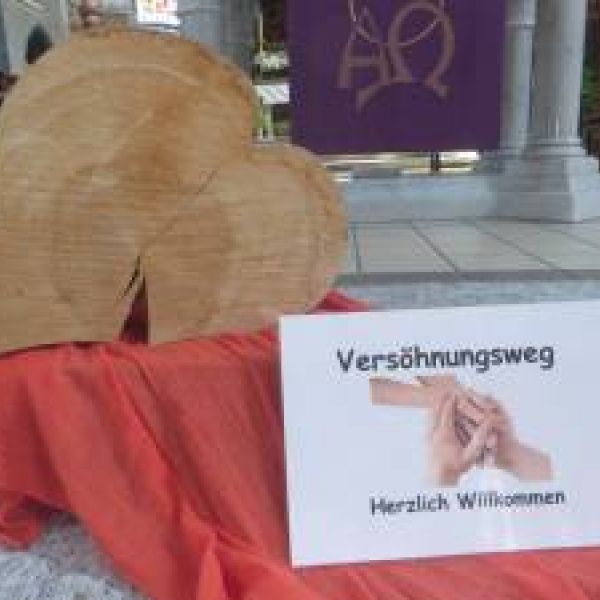 Auf dem Versöhnungsweg mit den Viertklässlern